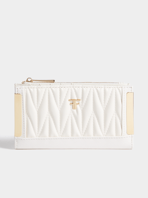 Quilted Two Fold Metal Tips Purse