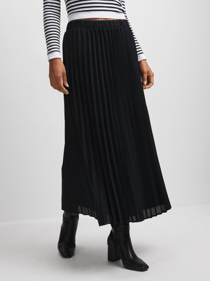 Exact Women's Black Pleated Skirt