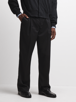 Jet Men's Black Pleated Trouser