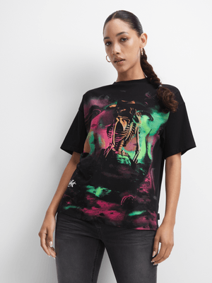 Redbat Women's Black Graphic T-Shirt