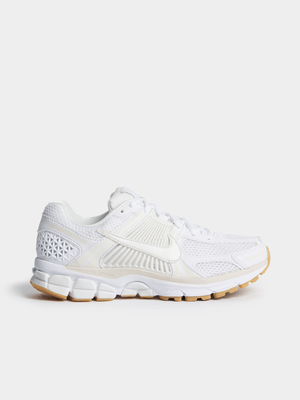 Nike Women's Vomero 5 White/Silver/Gum Sneaker