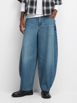 The FIX Men's Medium Wash Barrel Denim Jeans
