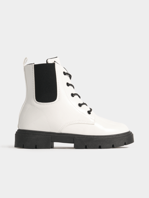 Jet Older Girls White Patent Utility Boot
