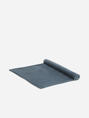 Jet Home Stormy Weather Fleece Throw 125x150cm