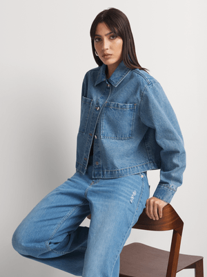 Front Square Pockets Denim Shacket