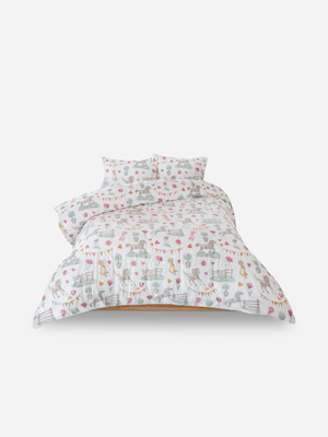 Volpes Spirit Pink Duvet Cover Set