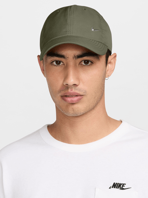 Nike Dri-FIT Club Metal Swoosh Olive Cap