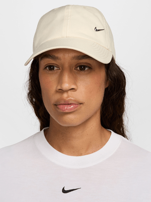 Nike Dri-FIT Club Metal Swoosh Khaki Cap