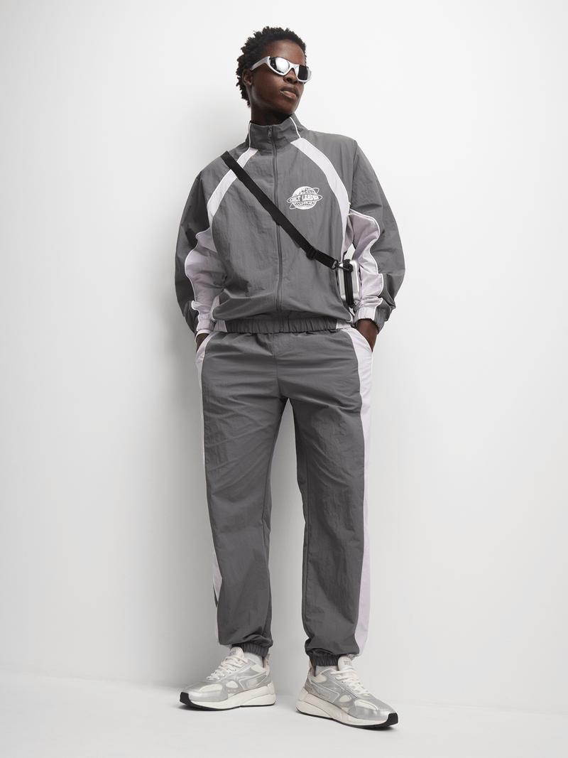 専用。R&D.M.Co. 9W CORDURWIDE JACKET / Gray Men's Grey Co-Ord Windbreaker Jacket | Bash
