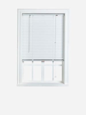 25mm Aluminium Venetian Blind White 100x160cm