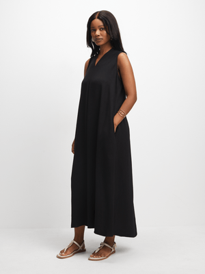 Exact Women's Black Pleated Trapeze Maxi  Dress