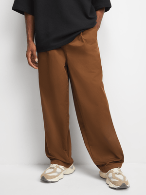 Archive Men's Brown Pleated Pants