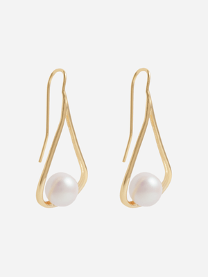 Dainty Pearl Drop Earrings