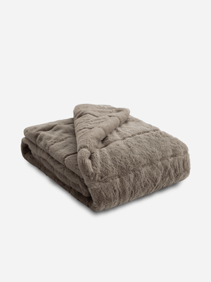 Volpes Cora Latte Throw