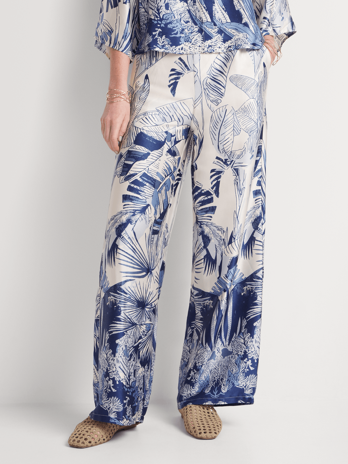 Silk Pyjamas Foschini Online Sleepwear Satin Wide Leg Leaf Print - Main Image