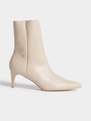 Pointy Stretch Ankle Boots