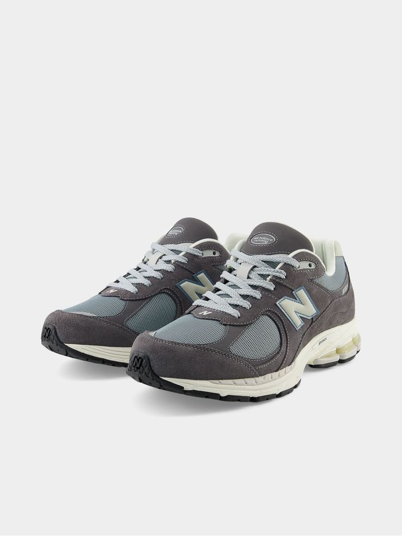 New Balance Men's 2002R Grey/Charcoal Sneaker | Bash