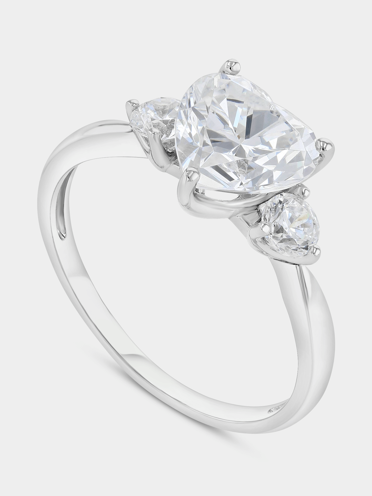 Cheté Sterling Silver Cubic Zirconia Heart Trilogy Ring | Bash