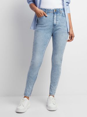 Exact Women's Light Wash Skinny Jeans