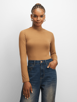 Exact Women's Brown Boat Neck Top