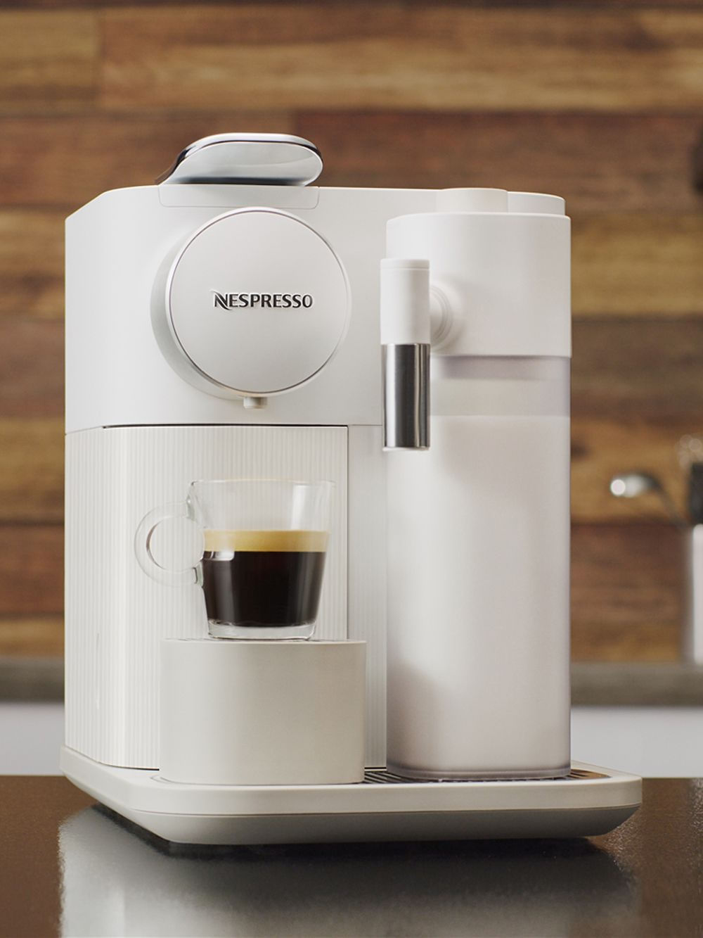 Nespresso Gran Lattissima White | Bash
