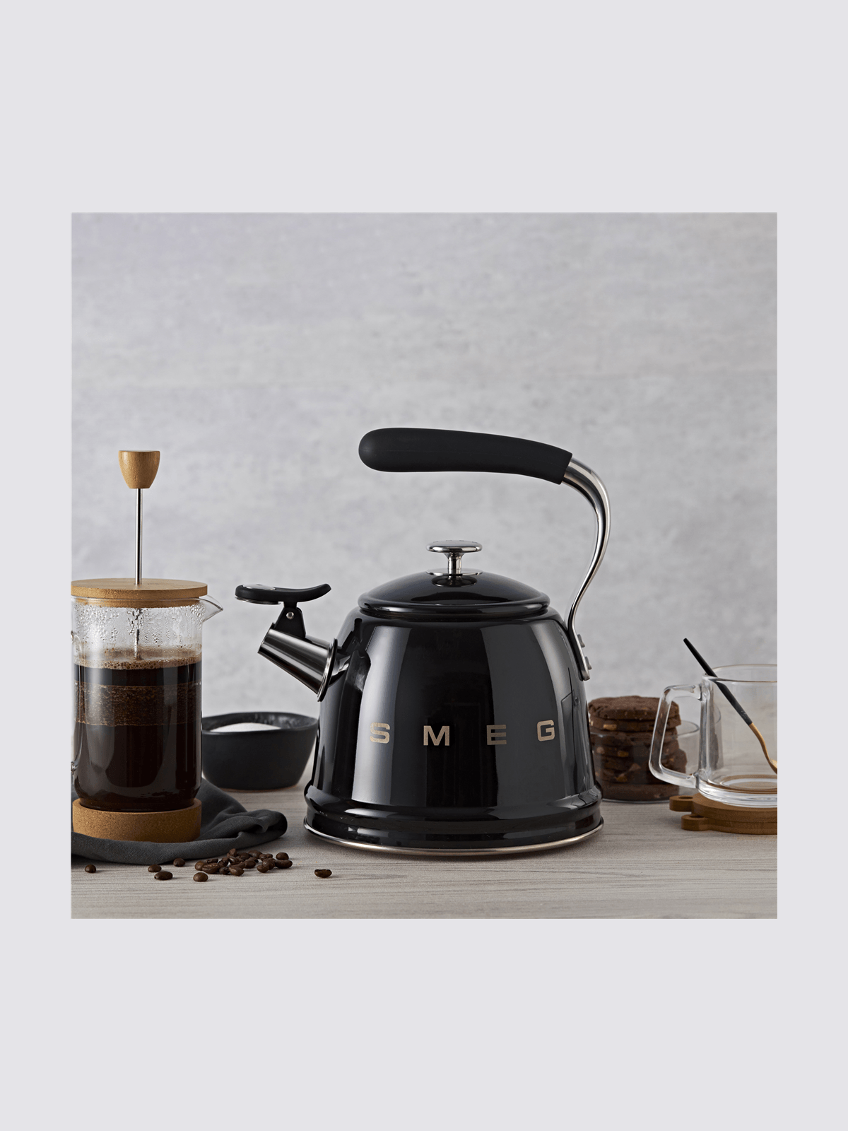 Black And Gold Smeg Kettle And Toaster Smeg Black Stove Kettle