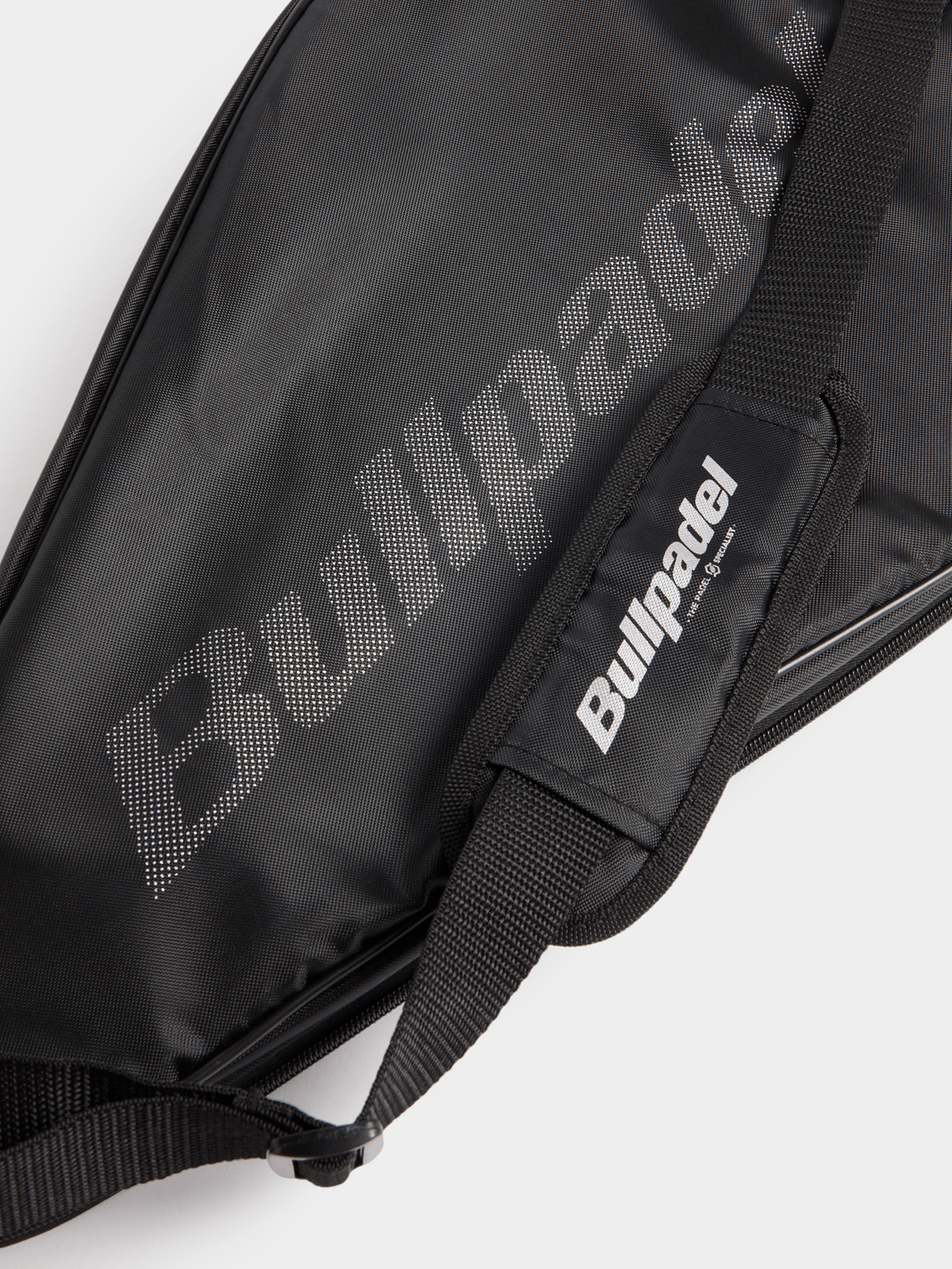 Bullpadel Black Racket Cover | Bash