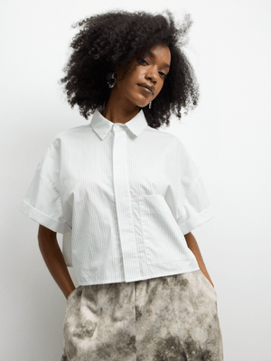 The FIX Women's Green/White Poly Cotton Boxy Cropped Shirt