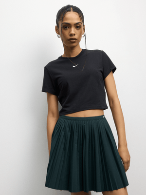 Nike Women's Nsw Chill Knit Cropped Black T-shirt