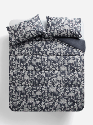 Jet Home Leana Leaves Blue Comforter