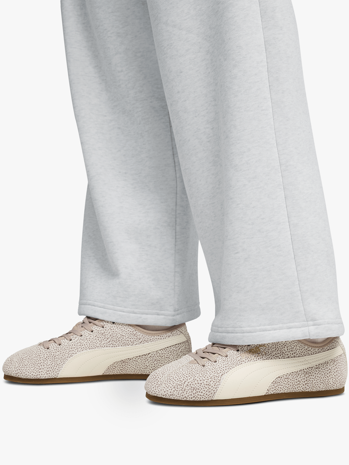 ポンタ❤︎ Puma Women's Tackle Topcat Rose Latte/White Sneaker | Bash