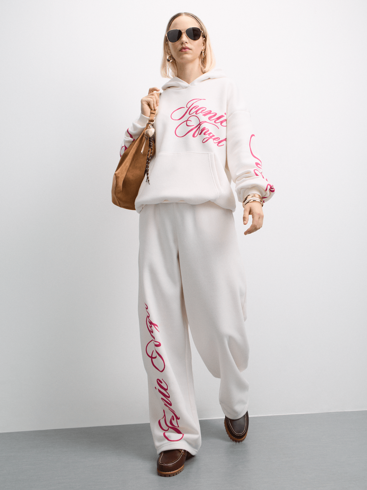 ANGEL⭐︎ The FIX Women's Milk Fleece Oversized Iconic Angel Graphic Hoodie