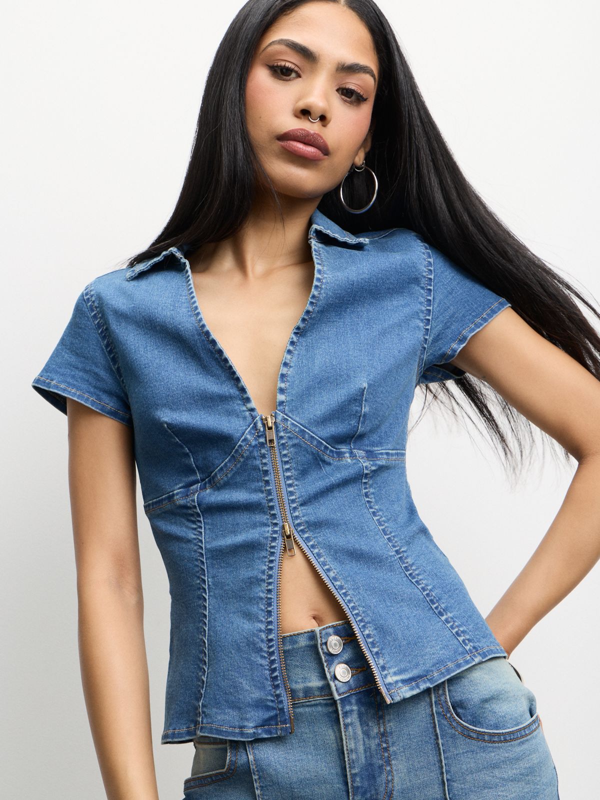 L’Appartement goodgrief short border top The FIX Women's Mid-Wash Fitted Zip Thru Denim Top | Bash