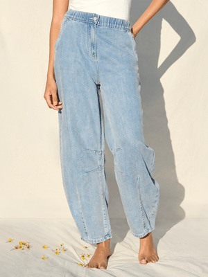 Women's Me&B Bleached Barrel Jeans